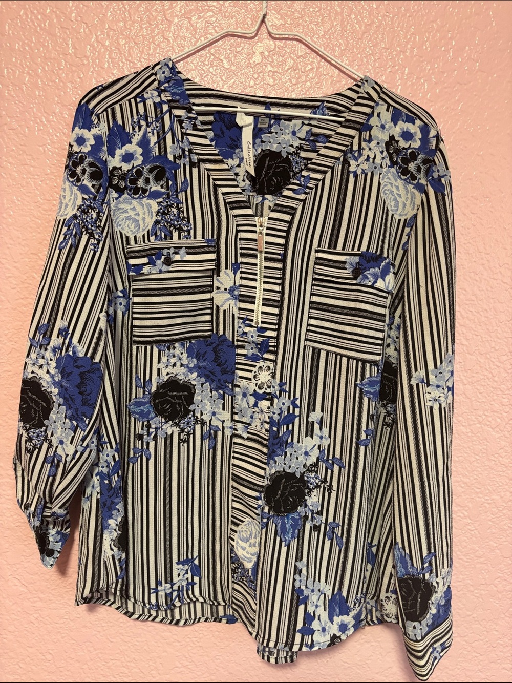 Women’s Blue Floral Stripe Zip-Front Blouse